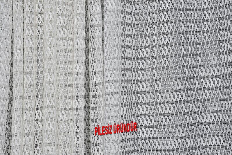 BAKLAVA MODEL KREM RENK PİLESİZ TEK KANAT Fon Perde 300*260 cm - 8