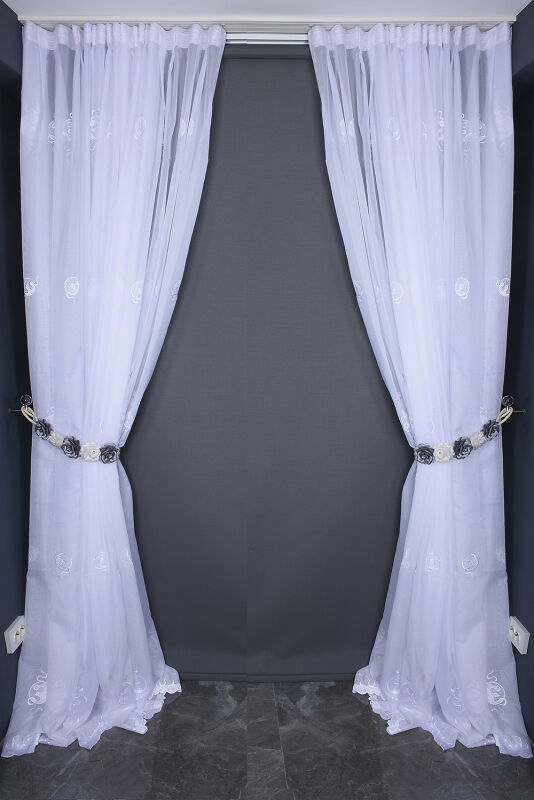 BRODE 1045 DESEN KIRIK BEYAZ RENK TEK KANAT Hazır dikilmiş Pileli Fon Perde 300*260 cm - 1