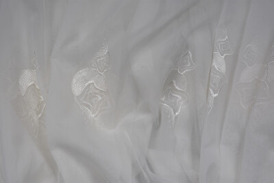 BRODE 1650 DESEN BEYAZ RENK TEK KANAT Hazır dikilmiş Pileli Fon Perde 300*260 cm - 13