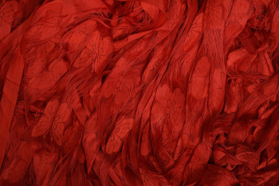 KELEBEK MODEL KIRMIZI RENK İP PERDE HAZIR DÜĞMELERİ DİKİLMİŞ İP PERDE 300*270 cm - 5