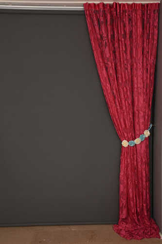 YAPRAK MODEL FUŞYA RENK İP PERDE HAZIR DÜĞMELERİ DİKİLMİŞ İP PERDE 300*280 cm - 6