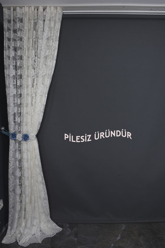 YAPRAK MODEL KREM RENK PİLESİZ TEK KANAT Fon Perde 300*260 cm - 1